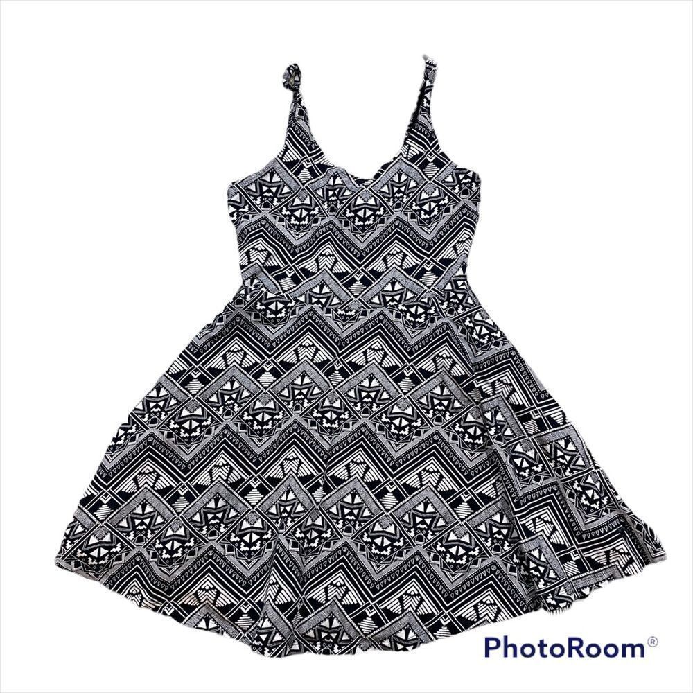 Victoria’s Secret Pink Tribal Print Tank Skater Dress Black and White Size XS